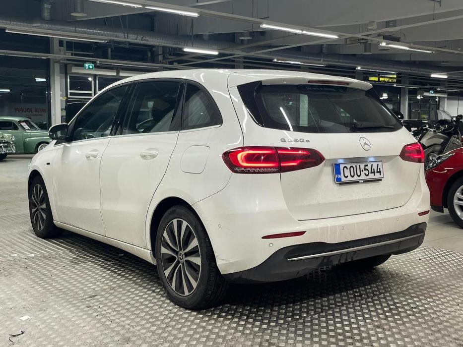 MERCEDES-BENZ B 2020