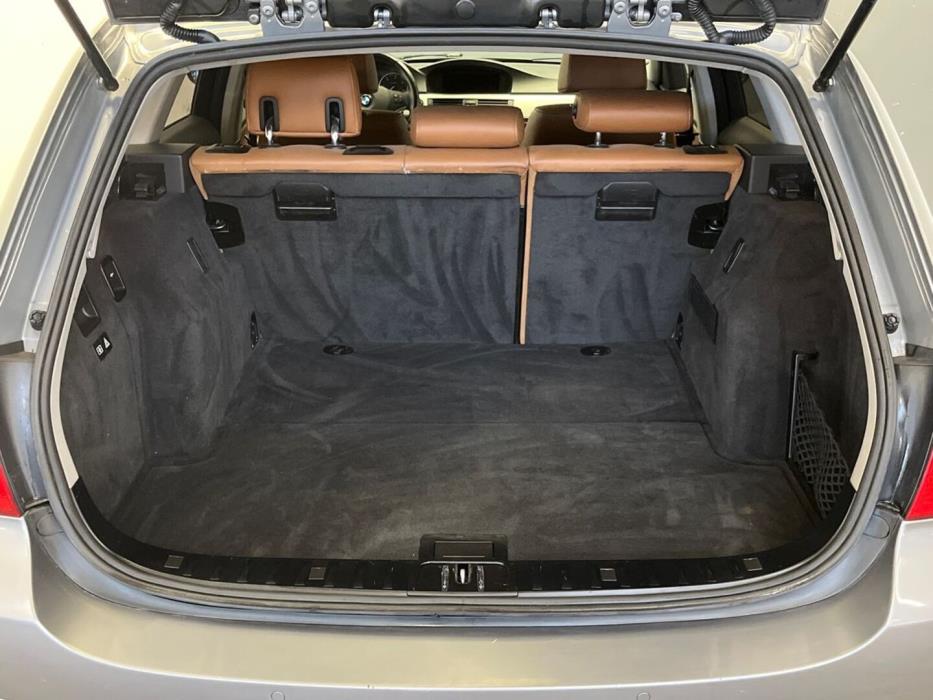 BMW 320 2011