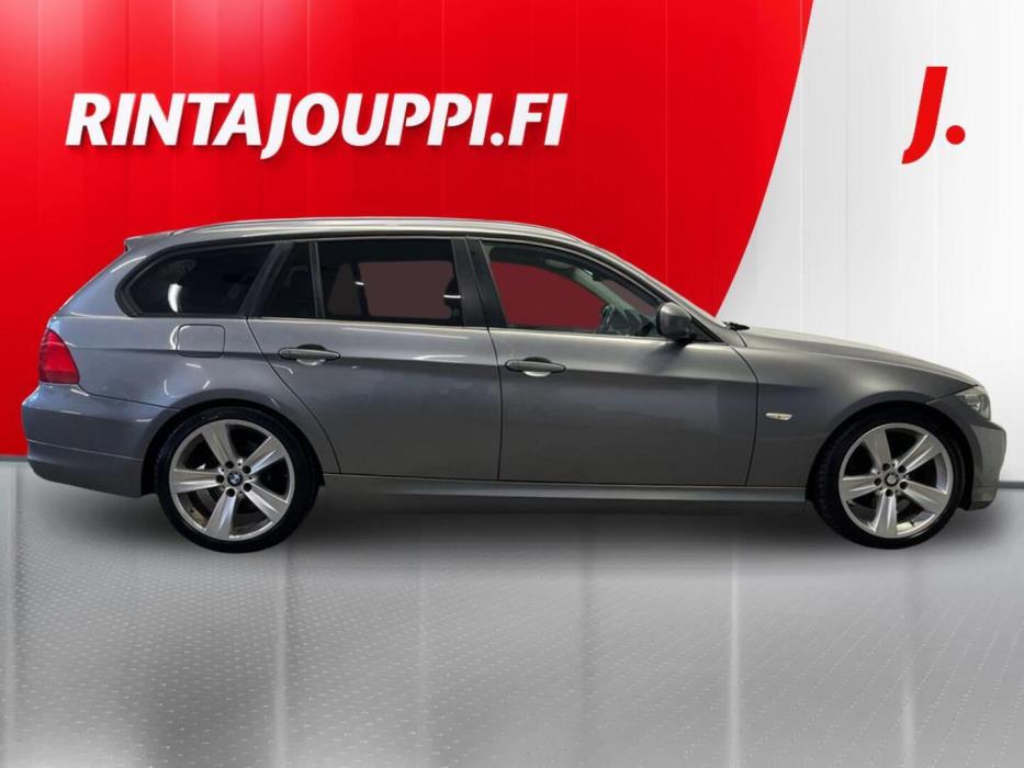 BMW 320 2011