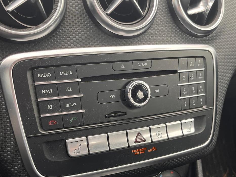 MERCEDES-BENZ A 2017