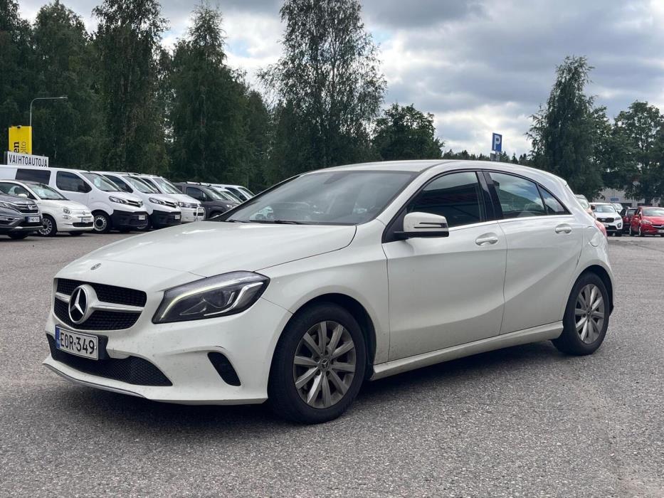MERCEDES-BENZ A 2017