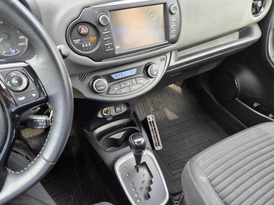 TOYOTA Yaris 2020