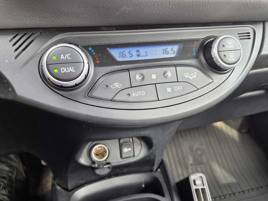 TOYOTA Yaris 2020