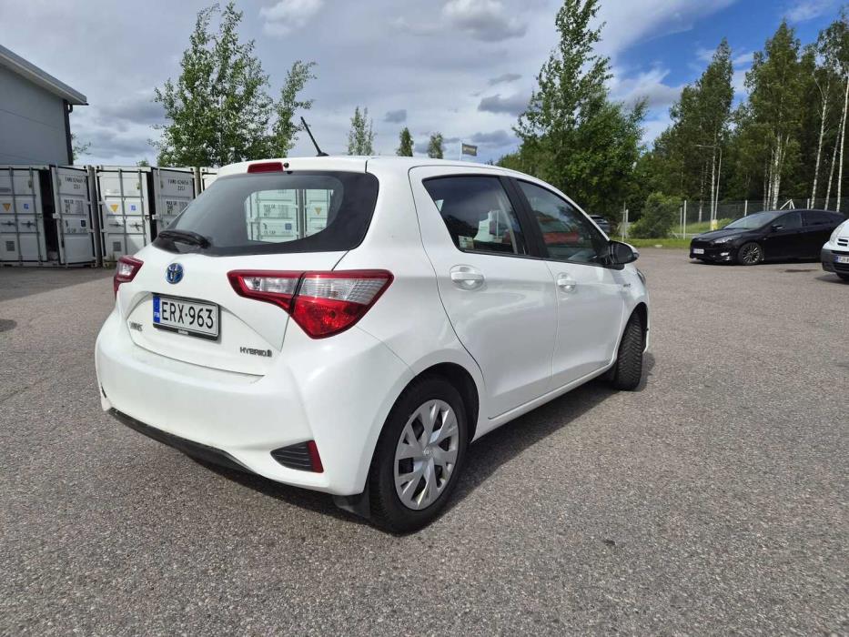 TOYOTA Yaris 2020