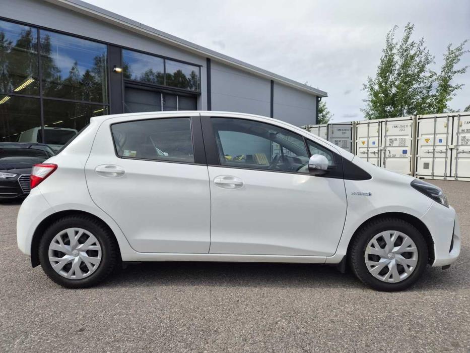 TOYOTA Yaris 2020