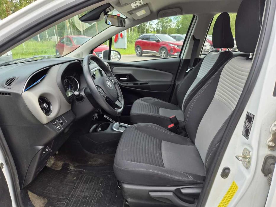 TOYOTA Yaris 2020