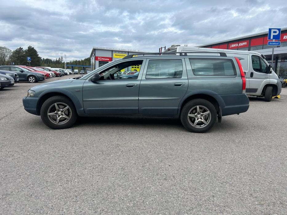 VOLVO XC70 2003