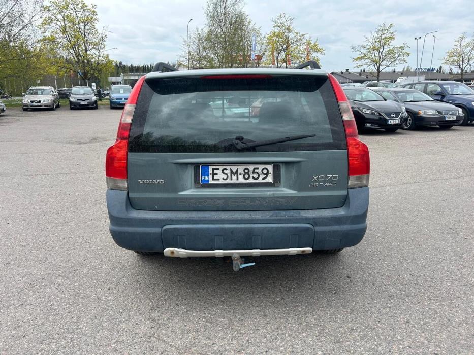 VOLVO XC70 2003