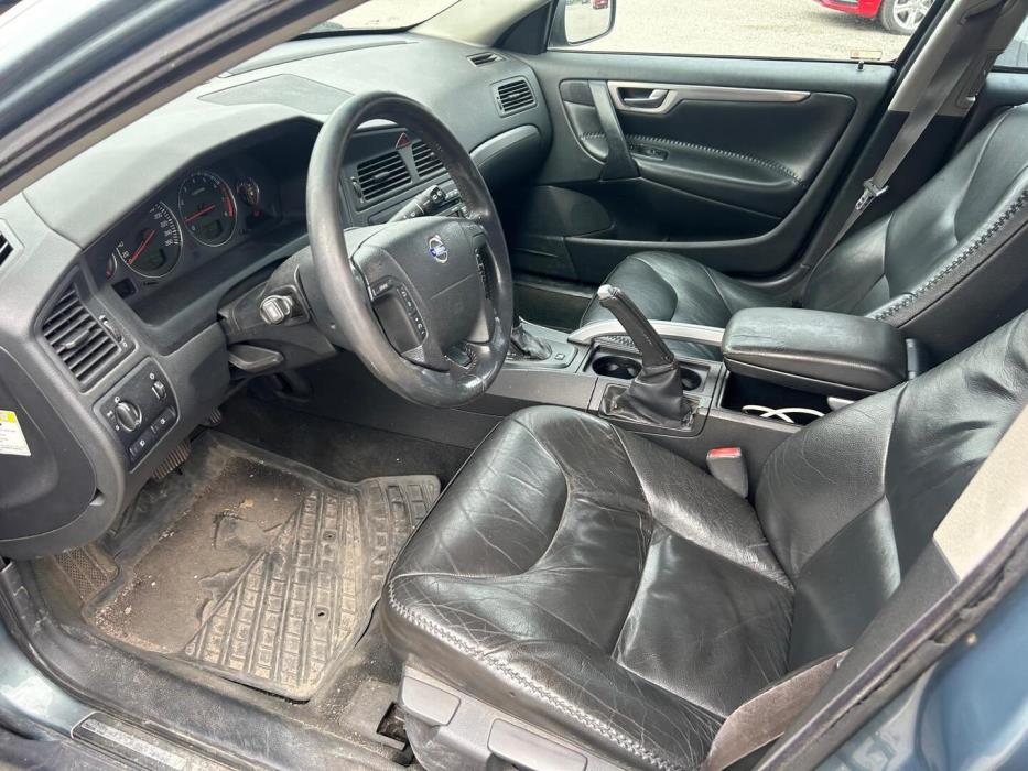 VOLVO XC70 2003