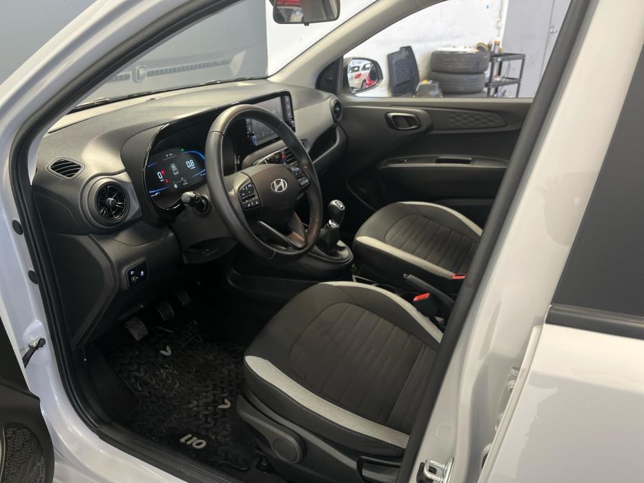 HYUNDAI i10 2023