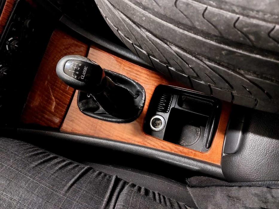 MERCEDES-BENZ C 2002