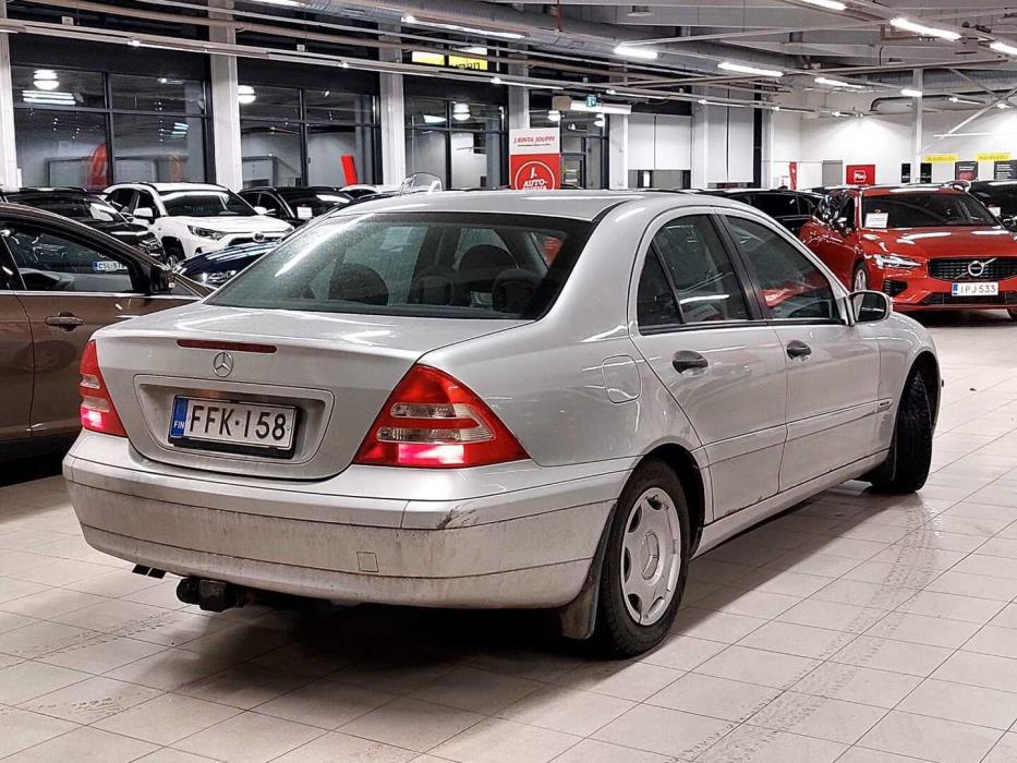 MERCEDES-BENZ C 2002