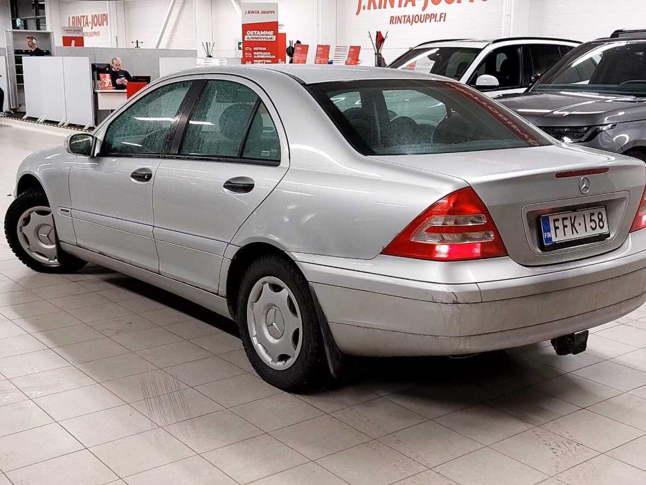 MERCEDES-BENZ C 2002