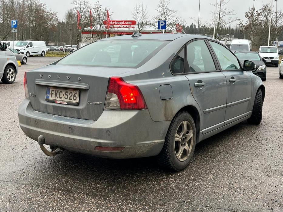 VOLVO S40 2011
