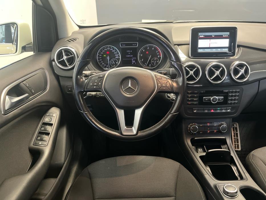 MERCEDES-BENZ B 2013