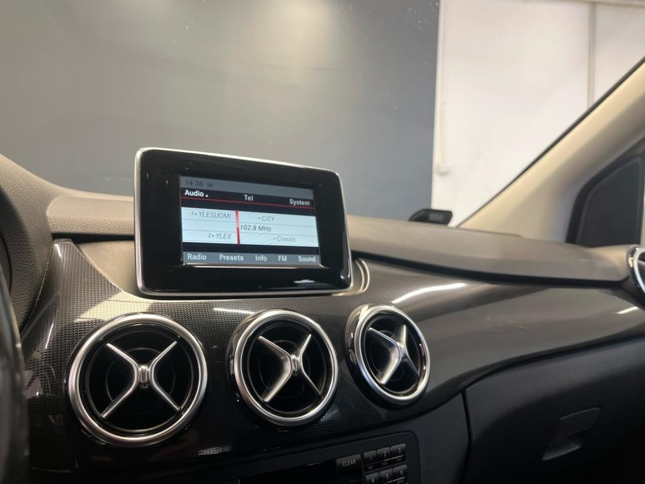 MERCEDES-BENZ B 2013