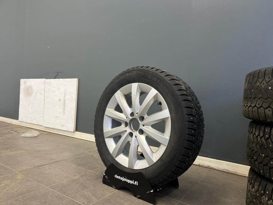 MERCEDES-BENZ B 2013