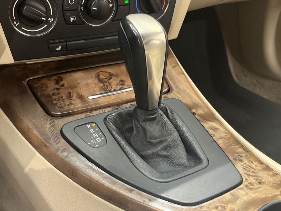 BMW 325 2007