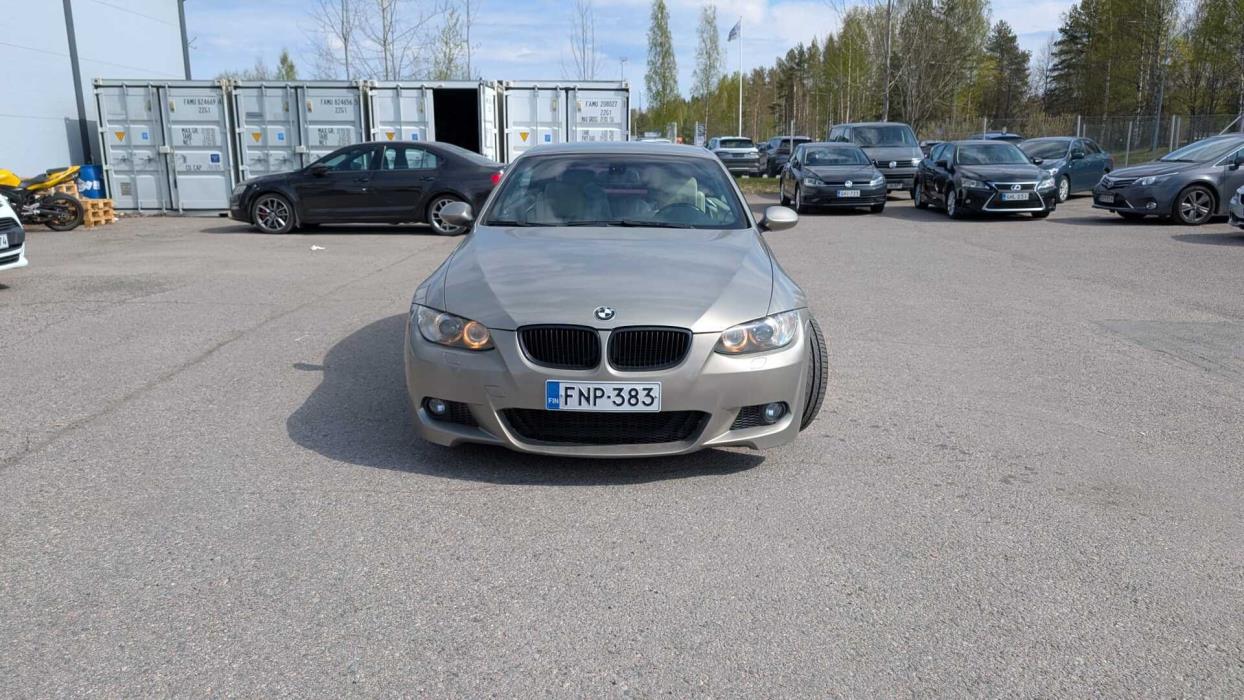 BMW 325 2007