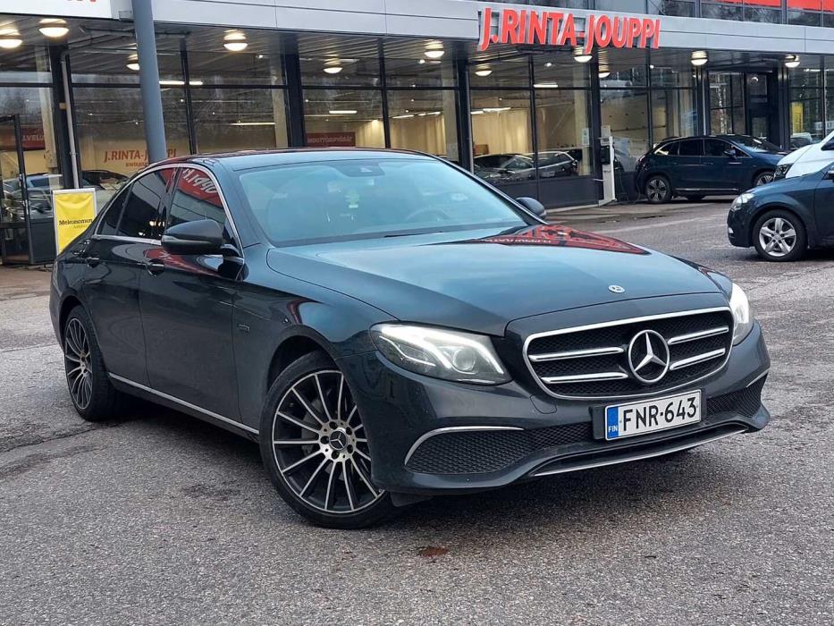 MERCEDES-BENZ E 2019