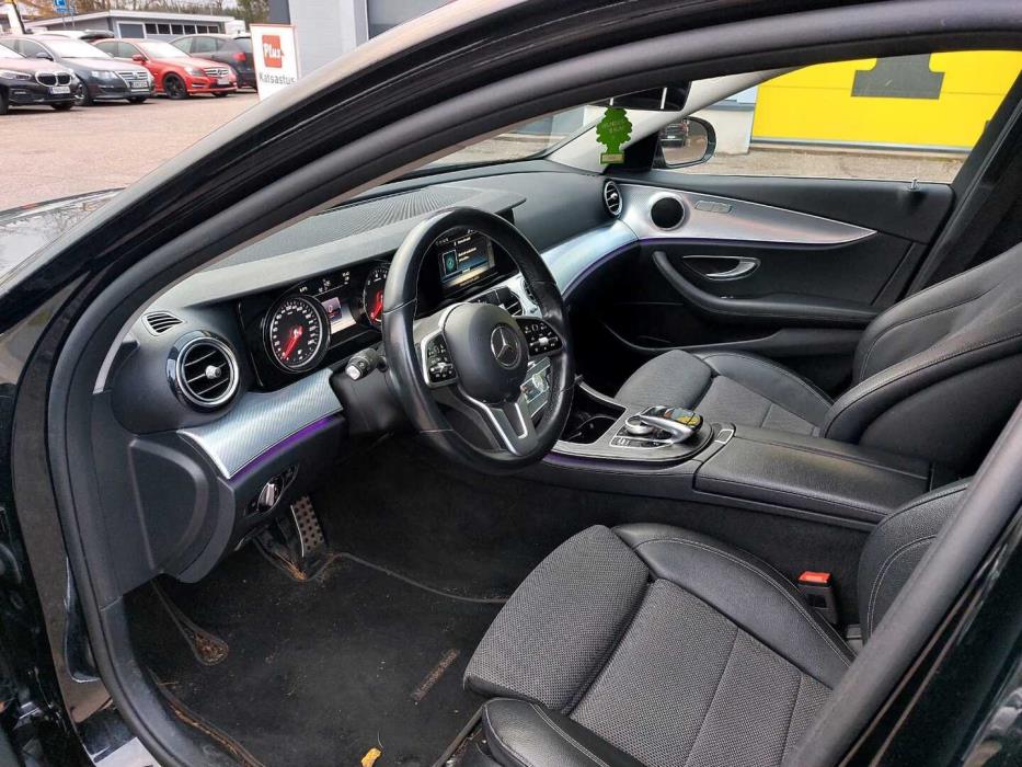 MERCEDES-BENZ E 2019