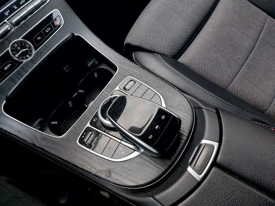 MERCEDES-BENZ E 2019