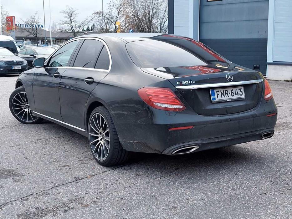 MERCEDES-BENZ E 2019