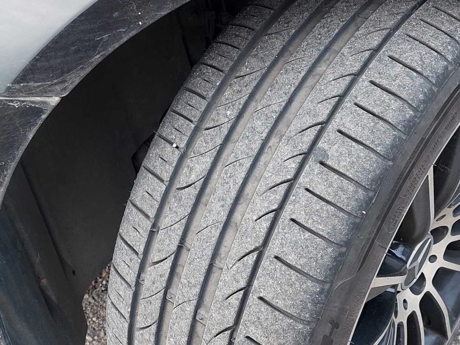 MERCEDES-BENZ E 2019