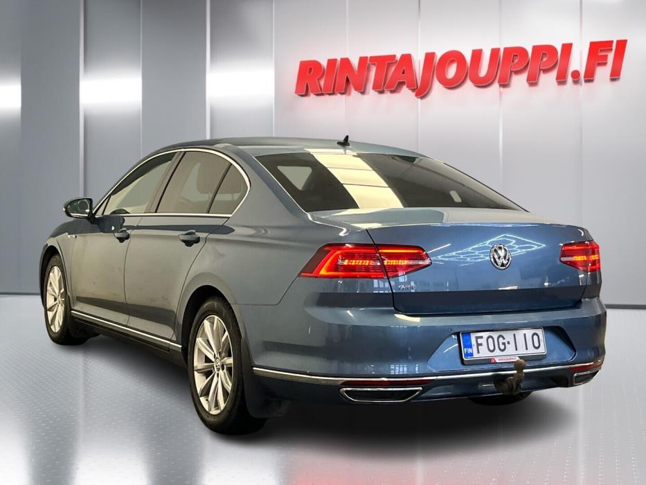 VOLKSWAGEN Passat 2016
