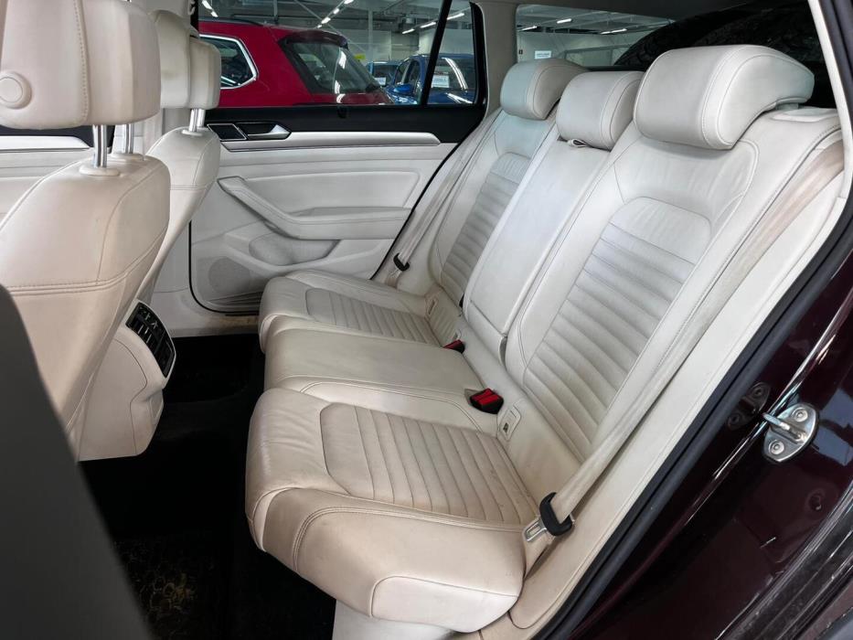 VOLKSWAGEN Passat 2016