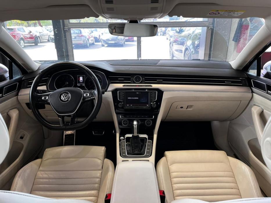 VOLKSWAGEN Passat 2016