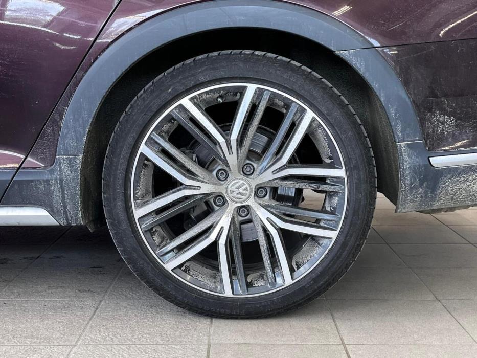 VOLKSWAGEN Passat 2016
