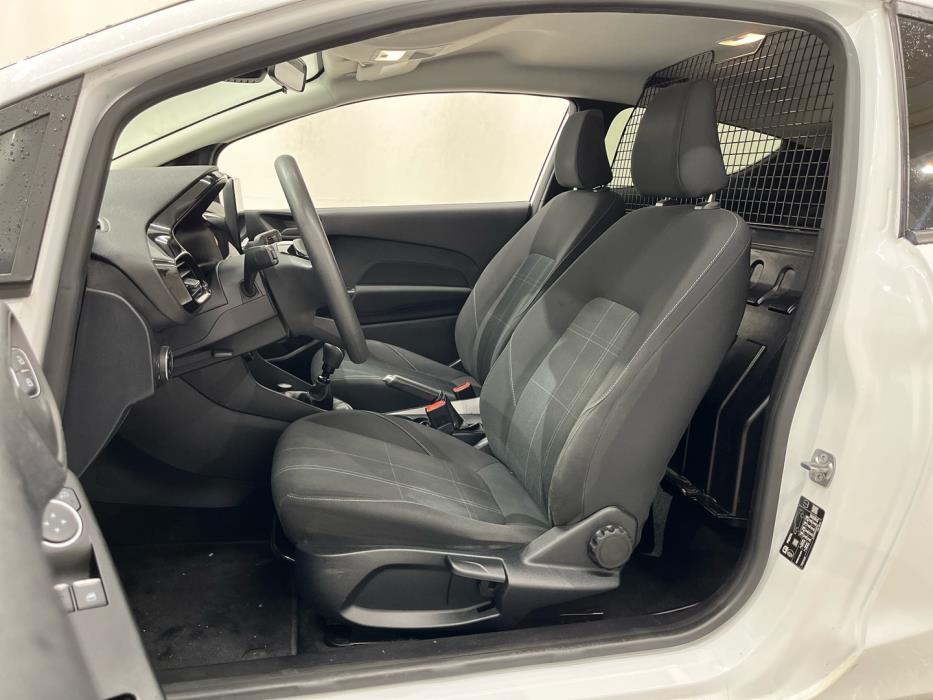 FORD Fiesta Van 2021