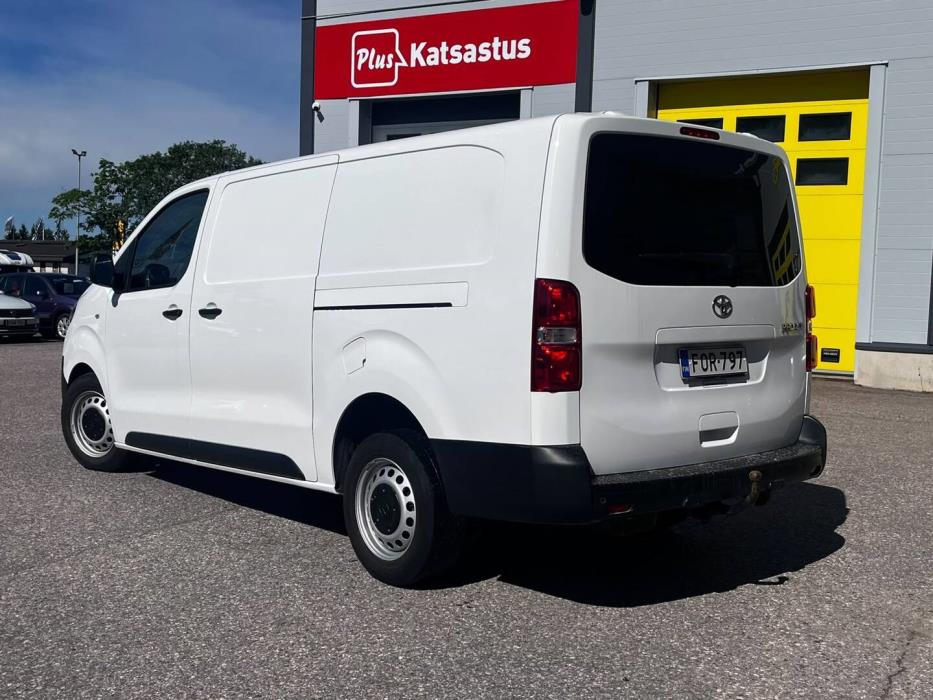 TOYOTA Proace 2021