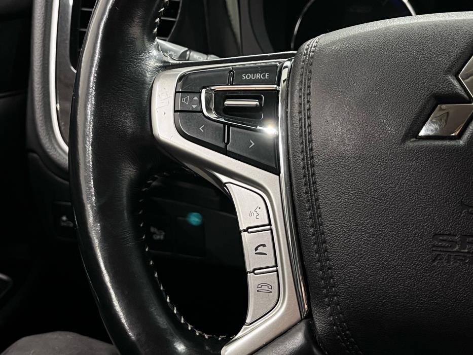 MITSUBISHI Outlander PHEV 2019