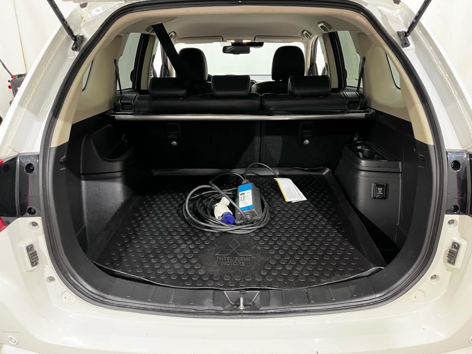 MITSUBISHI Outlander PHEV 2019