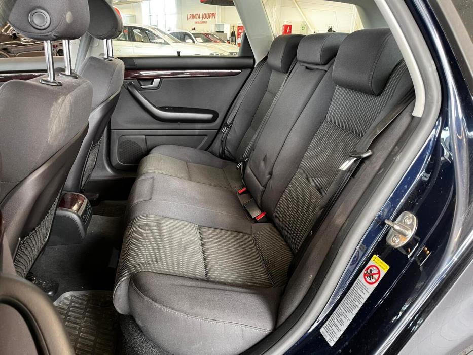 AUDI A4 2005