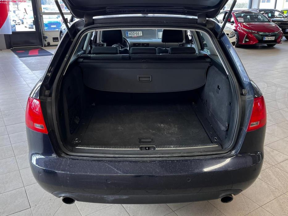 AUDI A4 2005