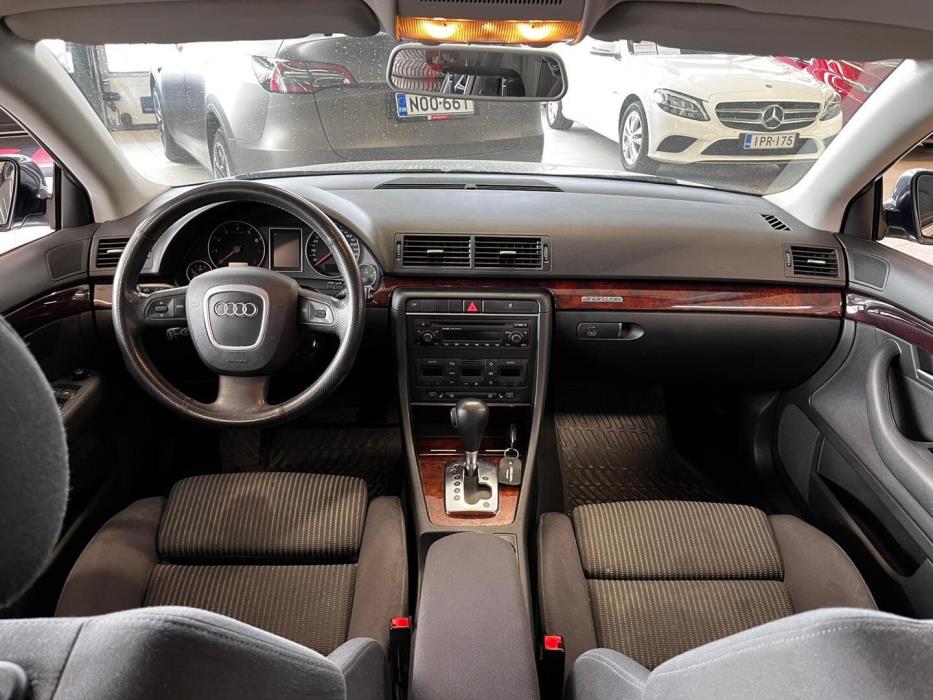 AUDI A4 2005