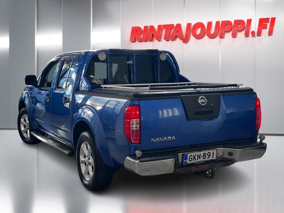 NISSAN Navara 2012