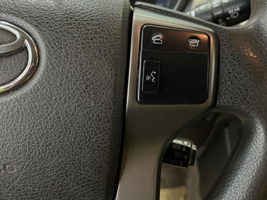 TOYOTA Land Cruiser 2013