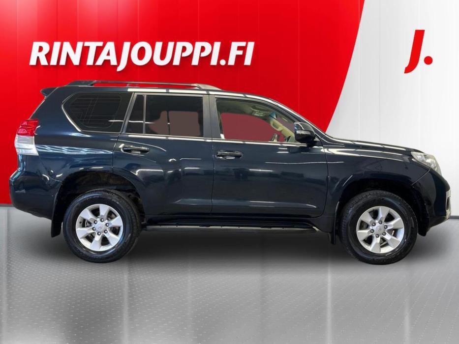 TOYOTA Land Cruiser 2013