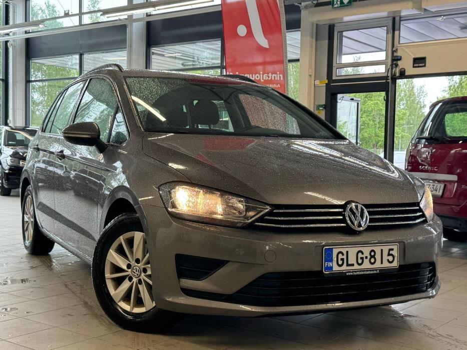 VOLKSWAGEN Golf Sportsvan 2014