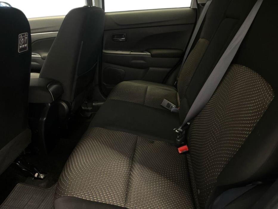 MITSUBISHI ASX 2015