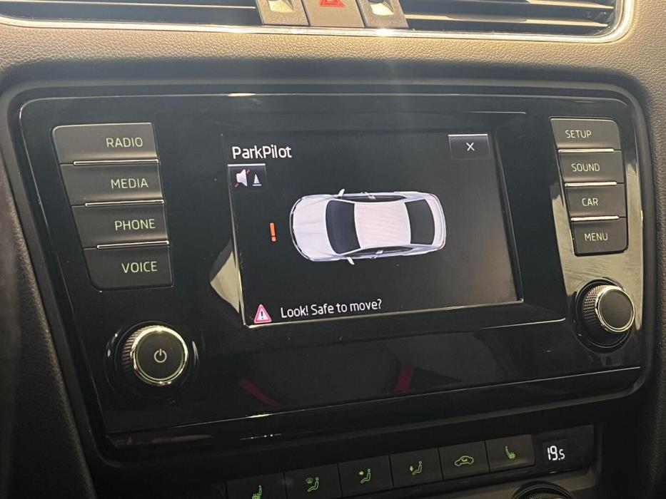 SKODA Octavia 2015