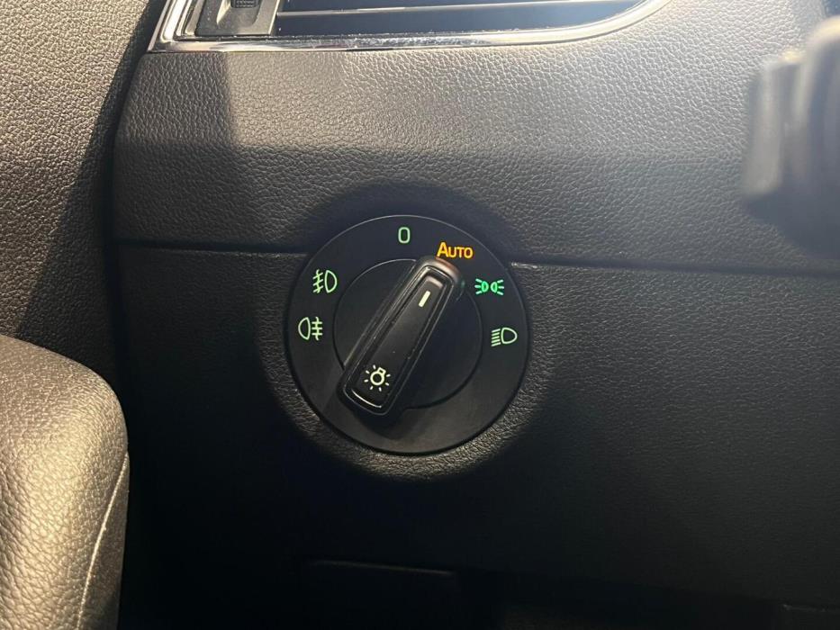 SKODA Octavia 2015