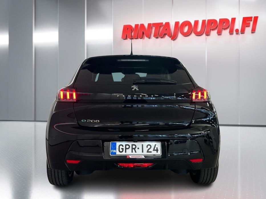 PEUGEOT e-208 2021