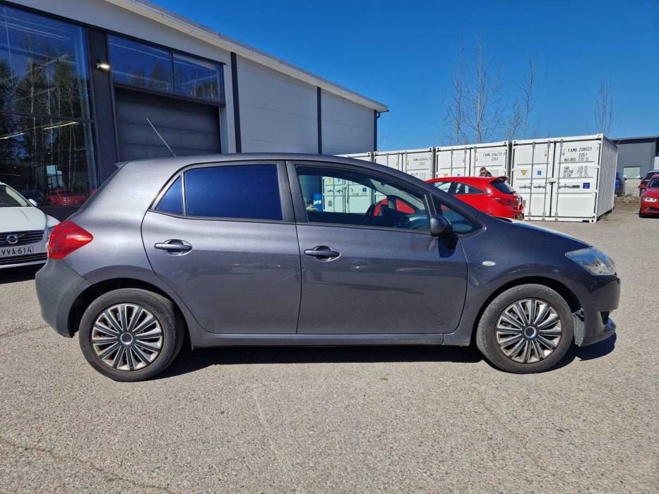 TOYOTA Auris 2008
