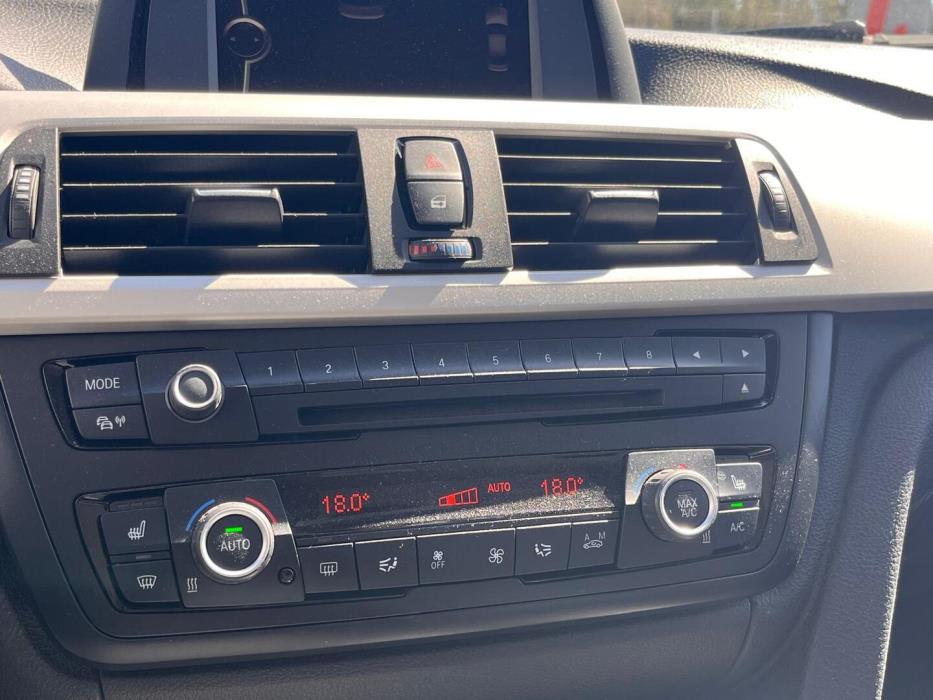 BMW 320 2013