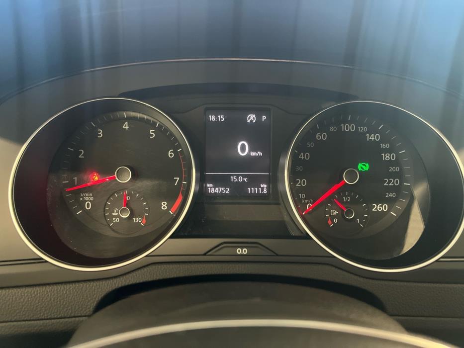 VOLKSWAGEN Passat 2017